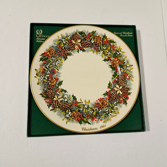 Lenox Colonial Christmas Wreath Plate 1981 Limited Edition Virginia Green White - Picture 1 of 7